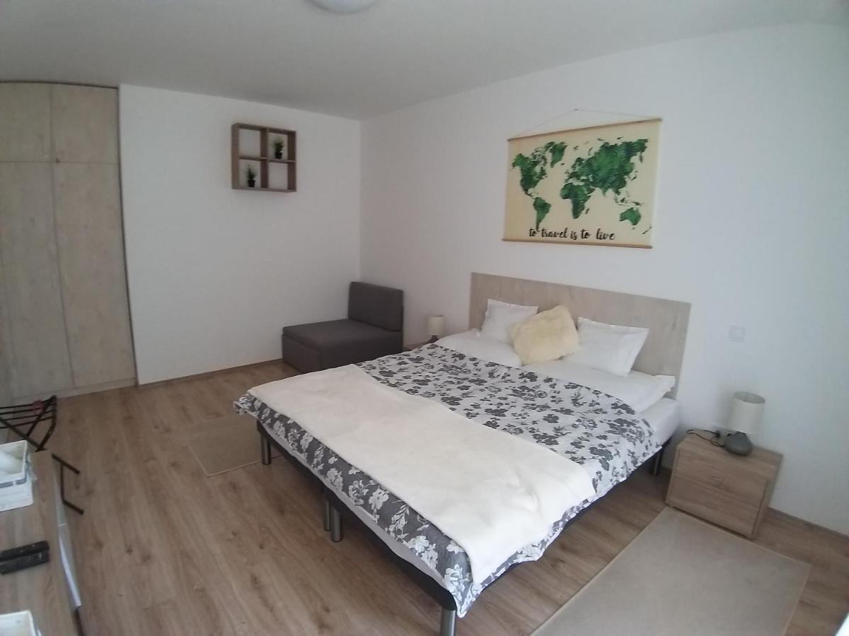 Helios Apartman Szeged Leilighet Eksteriør bilde