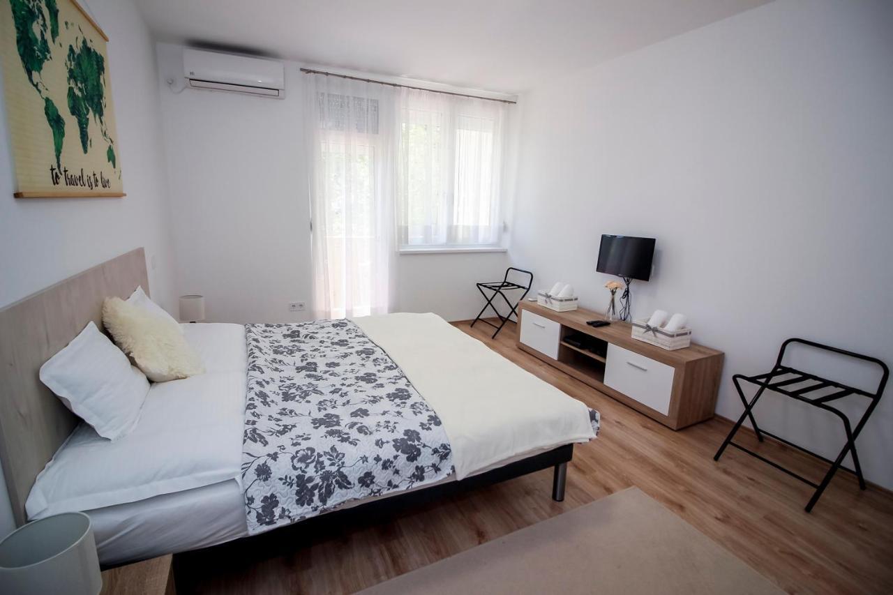 Helios Apartman Szeged Leilighet Eksteriør bilde